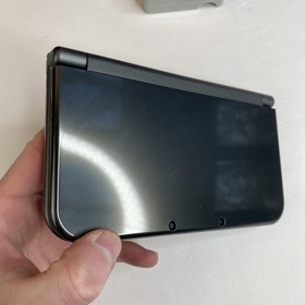 Nice! New Nintendo 3DS XL Gray Black Console W Charger Stylus US Version
