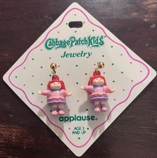 Cabbage Patch Kinder Ohrhänger Kunststoff Chirurgenstahl rosa lila Puppen