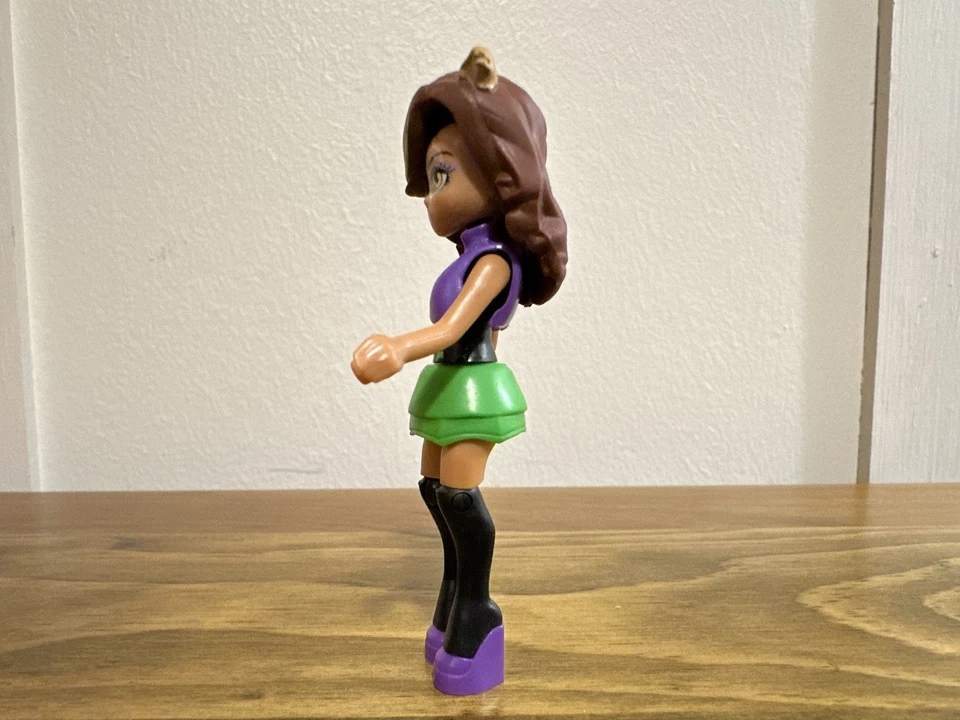 Mega Construx Monster High Monsterific Figure Replacement Clawdeen - Image 2 of 4
