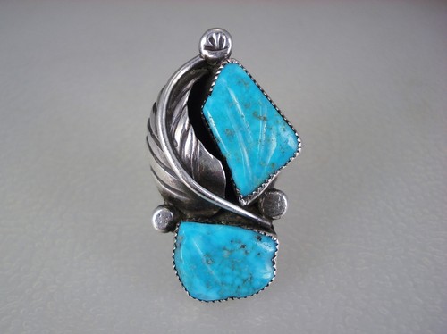 VINTAGE Ben Eustace ZUNI STERLING SILVER & CARVED TURQUOISE RING size 6.5