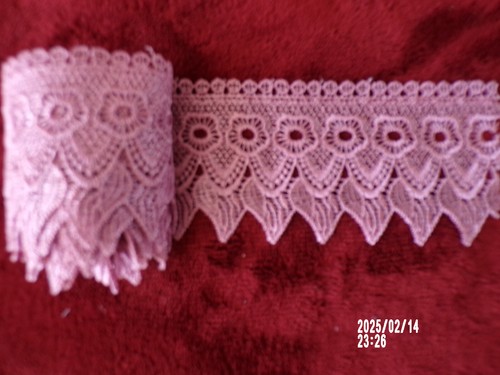 New 2.5 yard of mauve color open lace 3.5 in.wide