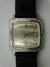 Vintage Bulova 11AL 17j Hand Wind Wrist Watch