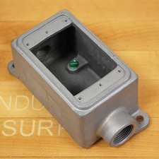 Appleton Type: FDC 3/4" Unilet Conduit Box. 2-1/2" Deep. 3/4"NPT - USED