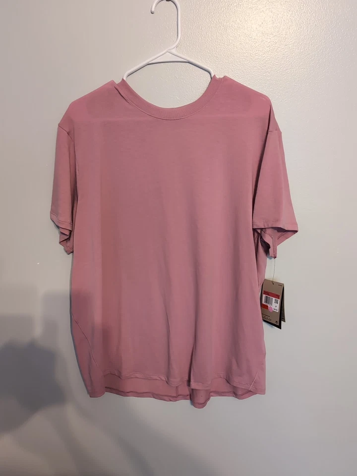 Nike One Relaxed Women's Dri-FIT Short-Sleeve Top Pink (FN2814-699) Size L NEW - Image 4 of 4
