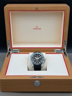 Omega Seamaster Planet Ocean Kaliber Co-Axial 8500 Ref. 232.30.46.21.01.003 Full