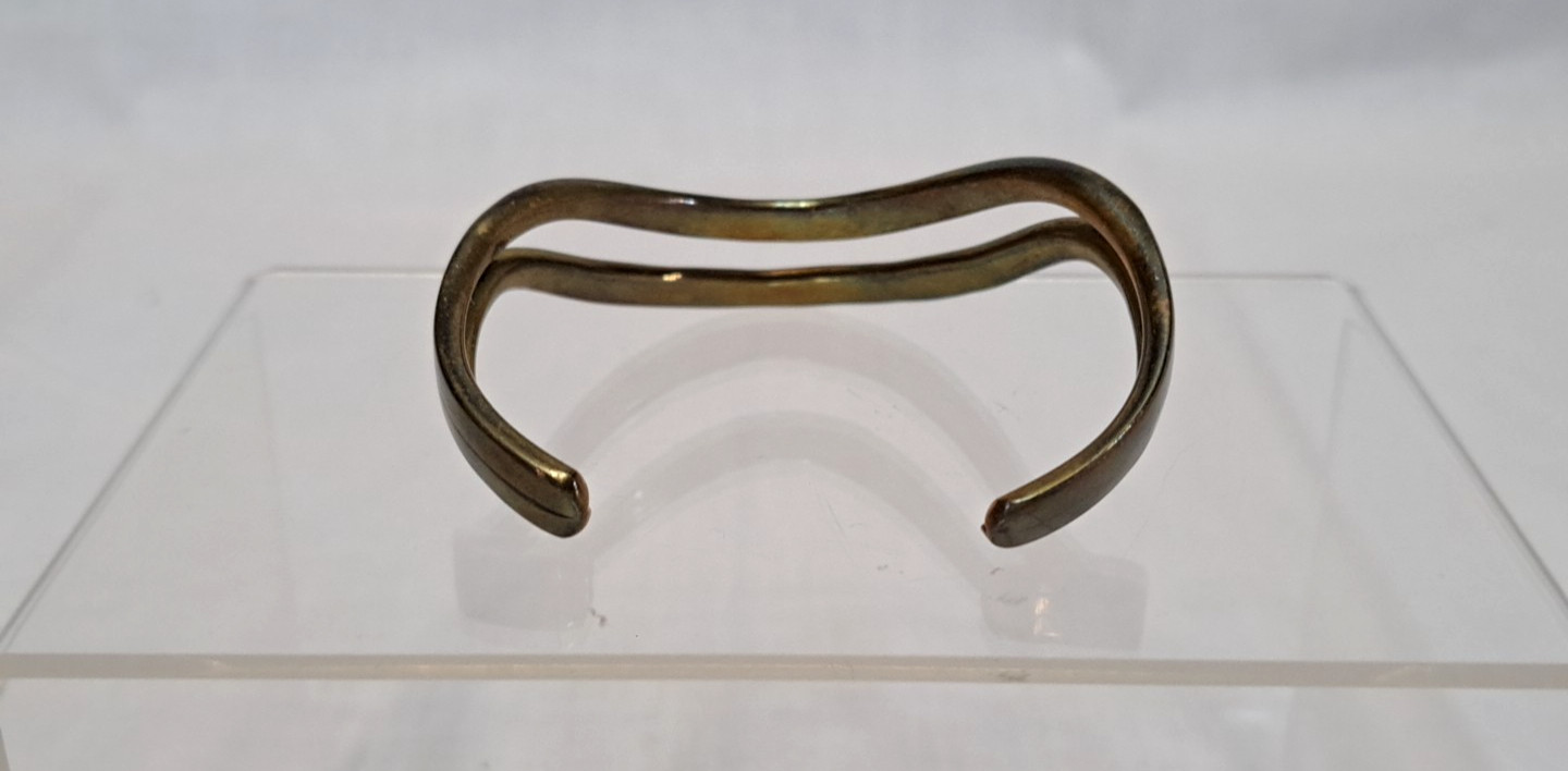 Vintage Antique Solid Brass Cuff Split Ribbon Bra… - image 3