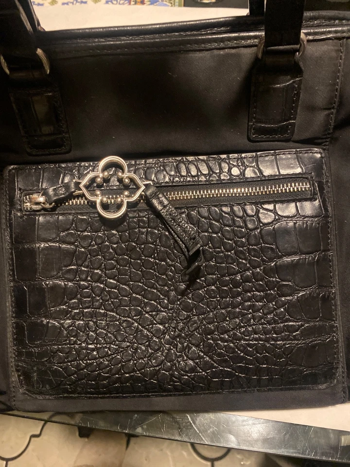 BRIGHTON TOLEDO TANYA NEGRO NAILON, CUERO COCO ORGANIZADOR DELANTERO BANDOLERA $350 Foto 2 de 4