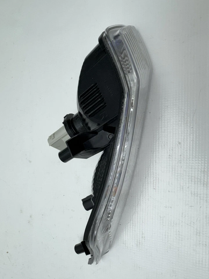 NEW! CAPA 2015 - 2017 Ford Mustang Front Right RH Signal Light FR3Z-13200-A - Imagem 4 de 4