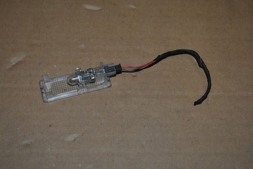 BMW E90 E91 E81 E87 Fußraumleuchte Innenraumleuchte Fußraum Leuchte Beleuchtung