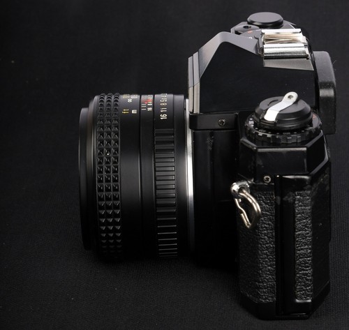PETRI GX-1 reflex pellicola 35 mm completamente meccanica c/w obiettivo XR Rikenon L 50/2 e kit flash - Foto 7 di 11