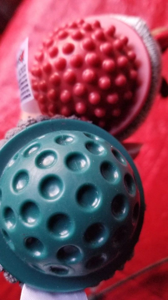 Juego de 2 mini agitadores Sassy Holiday pingüino reno recién nacido bebé seguro primer juguete Foto 3 de 3