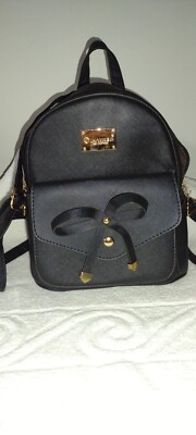 Ihayner Black Textured Faux Leather Zip Backpack Handbag PreOwned EUC