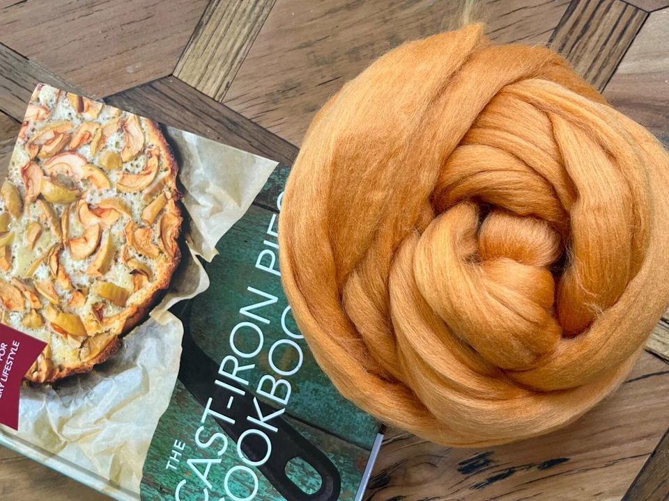 Caramel TAN Wool Roving For Wet/Needle Felting and Spinning into Yarn Crafts - Image 4 of 4