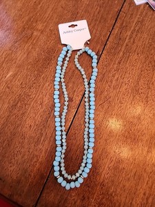 Collier Ashley Cooper – Multirangs De Perles Bleues, Vertes, Dorées – Neuf Avec étiquettes