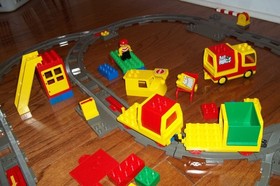Lego Duplo 2933 Deluxe train set - no motor
