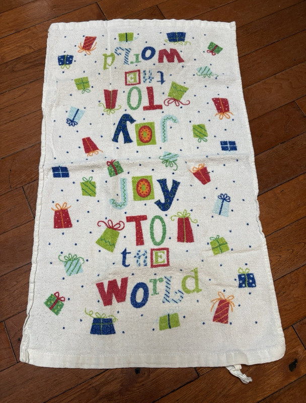 Christmas Kitchen Towel "Joy to the World" Text, White/Multicolor