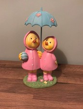 TK Maxx zwei gelbe Enten unter Regenschirm Osterschmuck 