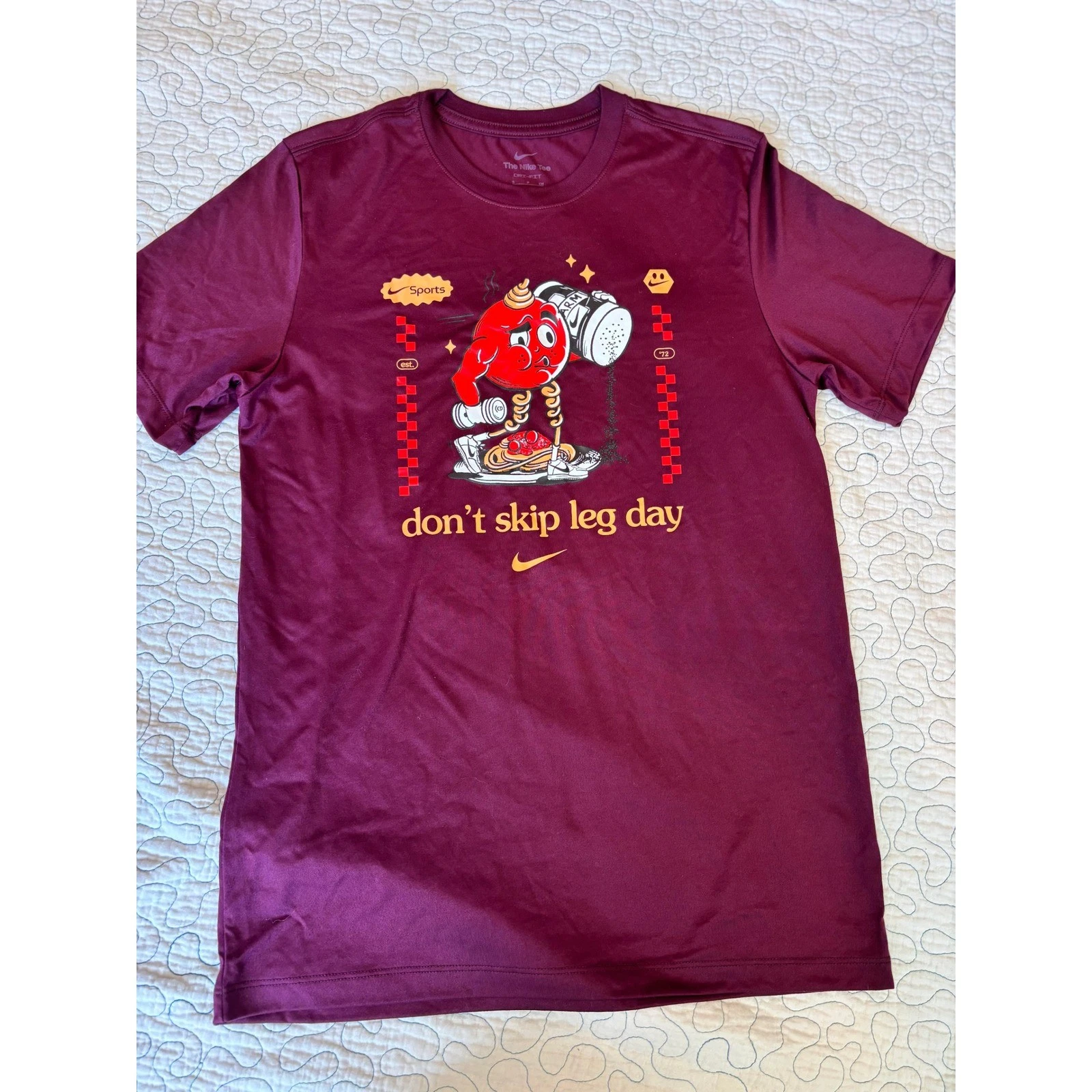 Nike Dri-FIT Mens Burgundy Dont Skip Leg Day Size Small NWOT