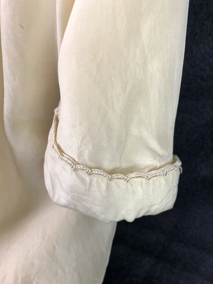 Vintage Truhu Infant Baby Christening Jacket Cape Silk Embroidery - Image 3 of 4