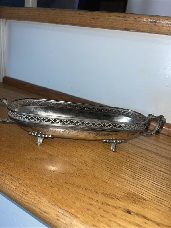 Vintage Silver Plated Van Bergh 514 Serving Dish Caddy Cracker Holder