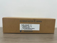 NEW Yaskawa SGM-08AWFJA1 AC Servo Motor SGM08AWFJA1