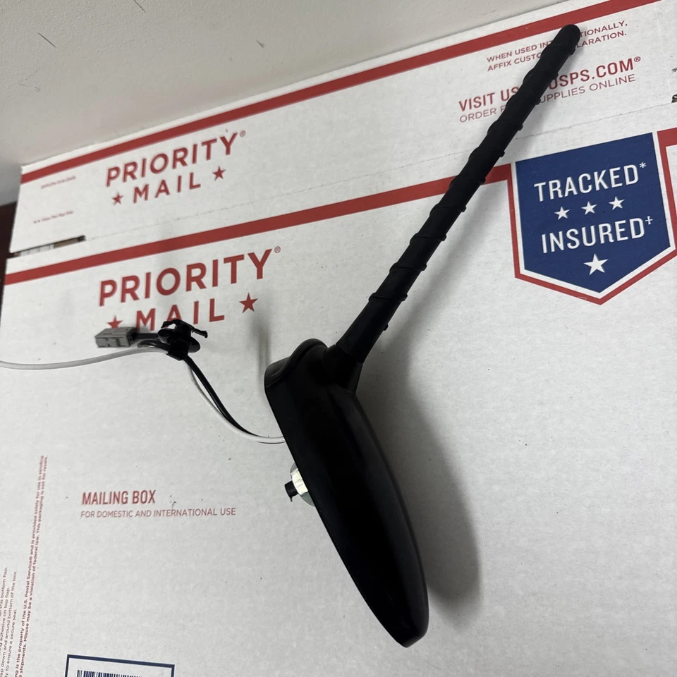 2010-2013 KIA SOUL OEM radio Antenna Mast Part Number 962152J900 - Image 2 of 4