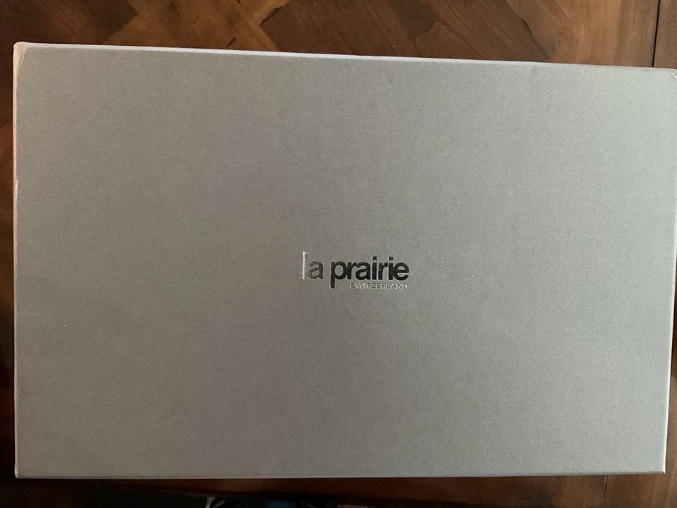 Caja de maquillaje y cuidado de la piel de encimera La Prairie, nueva en caja. ¡SÚPER RARO! Foto 2 de 4