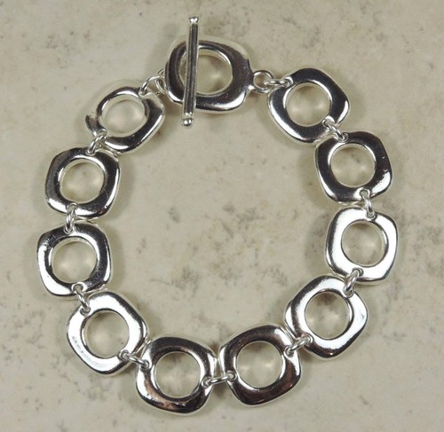 Trendy Square Round Link Bracelet with Toggle Fastener High Polish Silver Finish - Picture 2 of 3