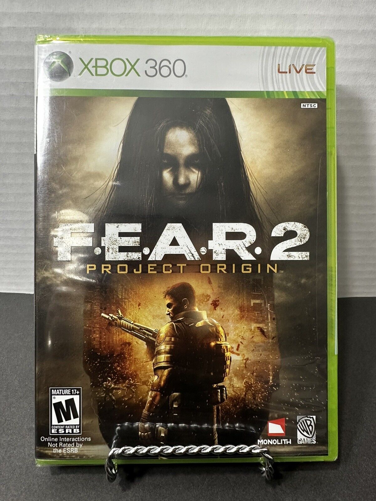 Gears 5 Standard Edition Xbox One - Xbox One Console exclusive - ESRB Rated  Mature (17+) - Action/Adventure game - Delivers brutal action across 5