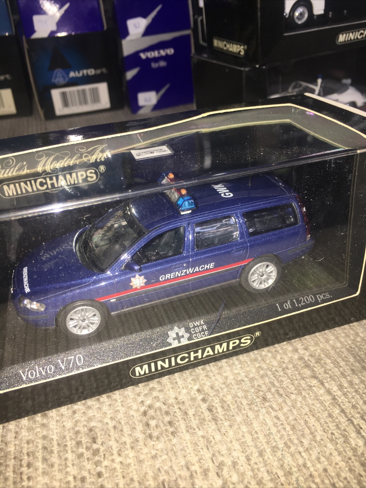 Picture 2 of 5