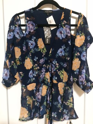 Yumi Kim Love Struck Top SMALL Cold Shoulder Blouse Lilac Passion Blue Floral 