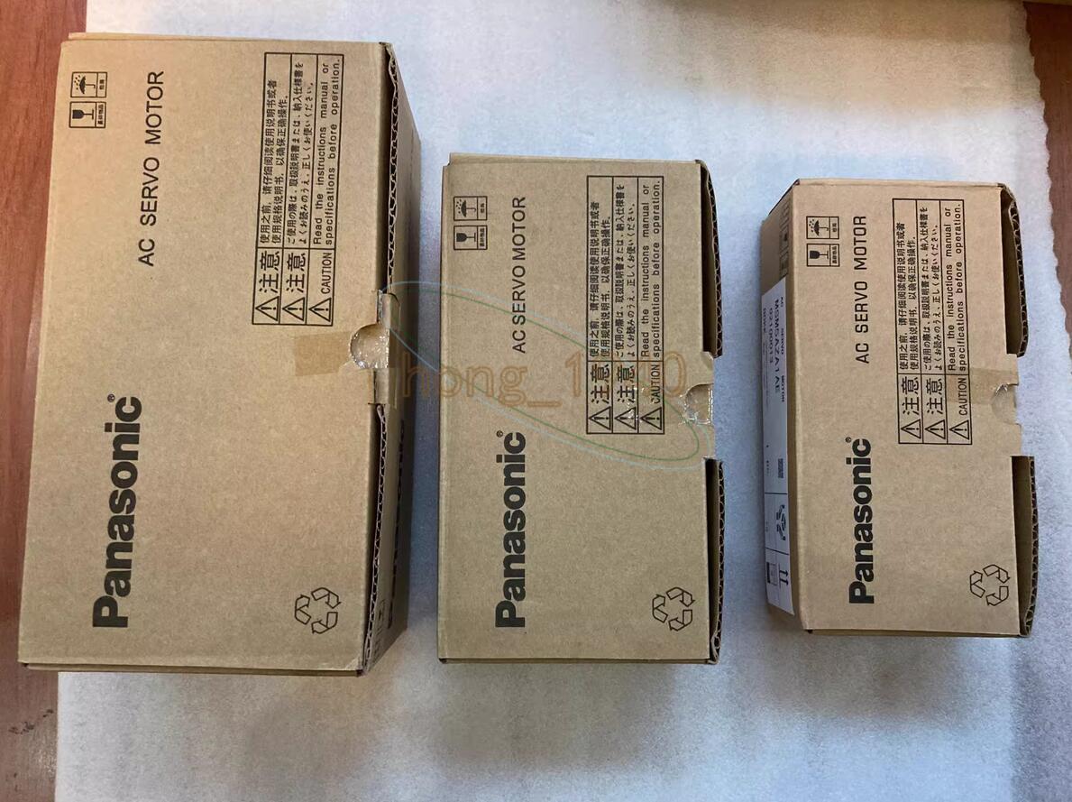 ONE New Panasonic AC Servo Motor MSMA012A1Q