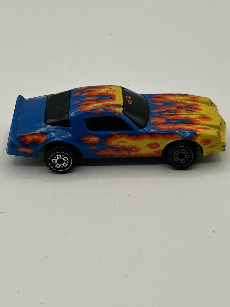 1982 Hot Wheels Camaro Z-28 Blue Yellow Flames