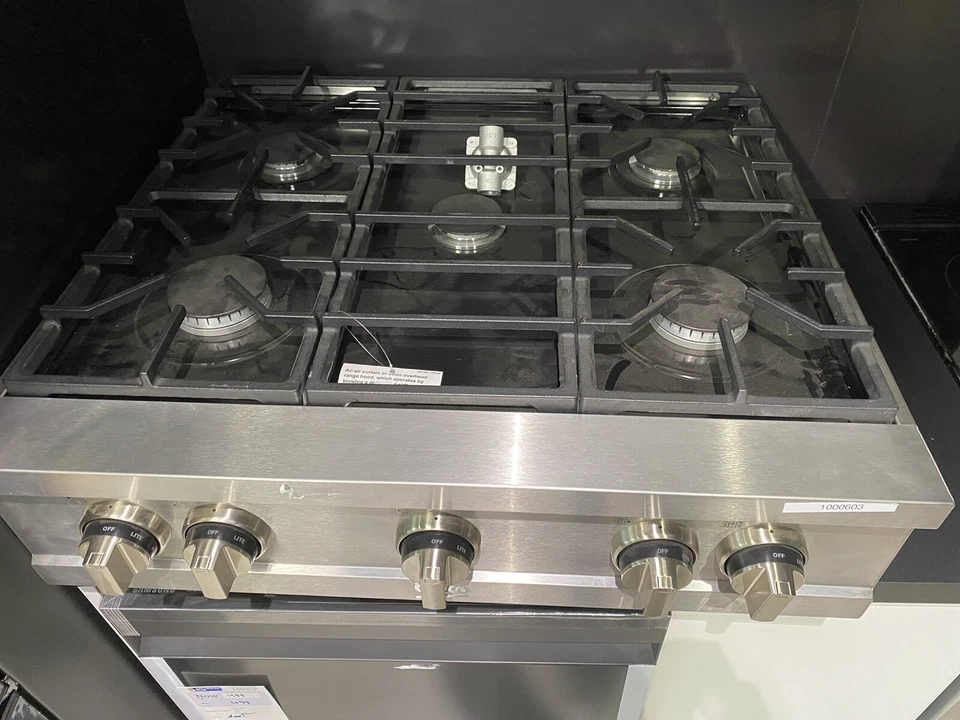 Cocina de gas incorporada de acero inoxidable Beko de 30" modelo #: PRGRT30500SS Foto 2 de 3