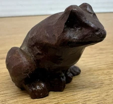 Vintage 1986 Red Mill Mfg. Wood Hand Carved Frog.  Original Tag. Handcrafted!