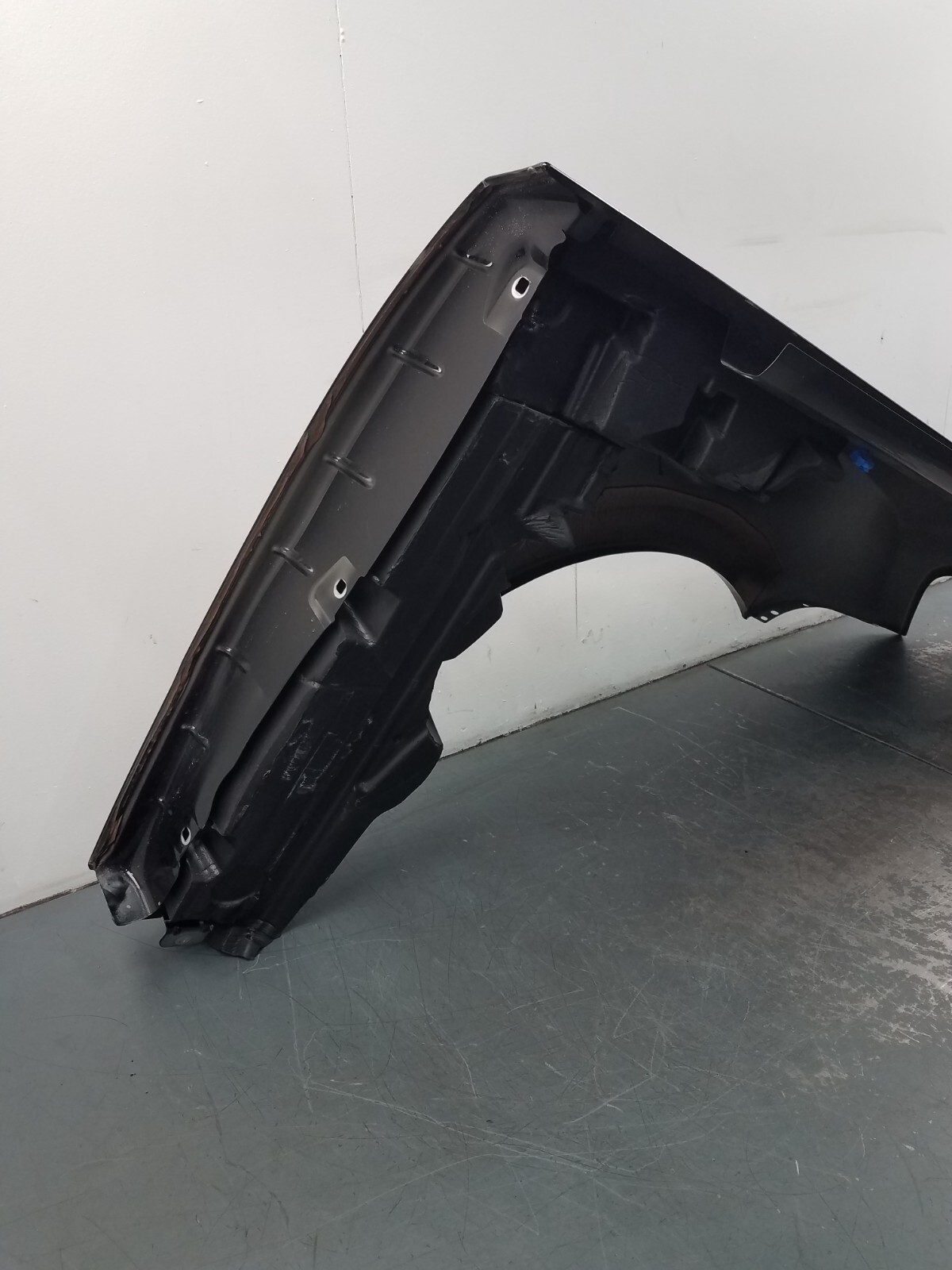 2019 - 2023 Rolls-Royce Cullinan Left Driver Fender - * #8000 Q8-5