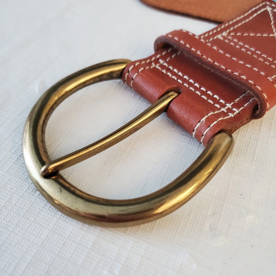 Cinturón elástico a rayas de cuero marrón grande de 28"-32" para mujer FOSSIL de 2" de ancho Foto 3 de 4