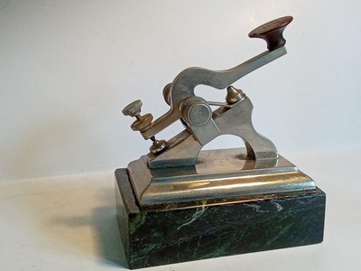 ANTIKER AMERIKANISCHER    MORSETASTE  MORSE KEY CAMELBACK