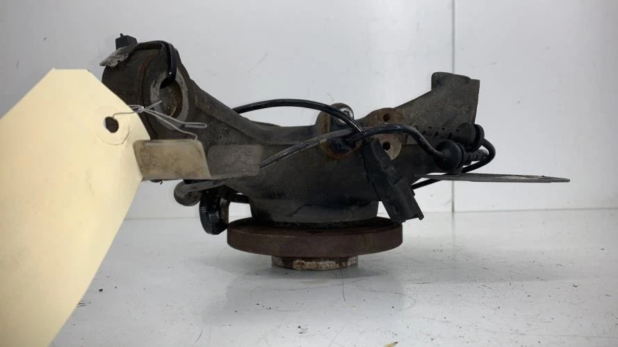 Moyeu avant droit PEUGEOT 407 COUPE 330780 - Photo 4/4