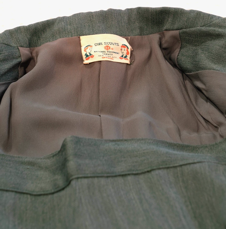C. 1955 复古女童子军成人领袖套装制服尺寸小徽章和腰带 — 第 4/4 张图片