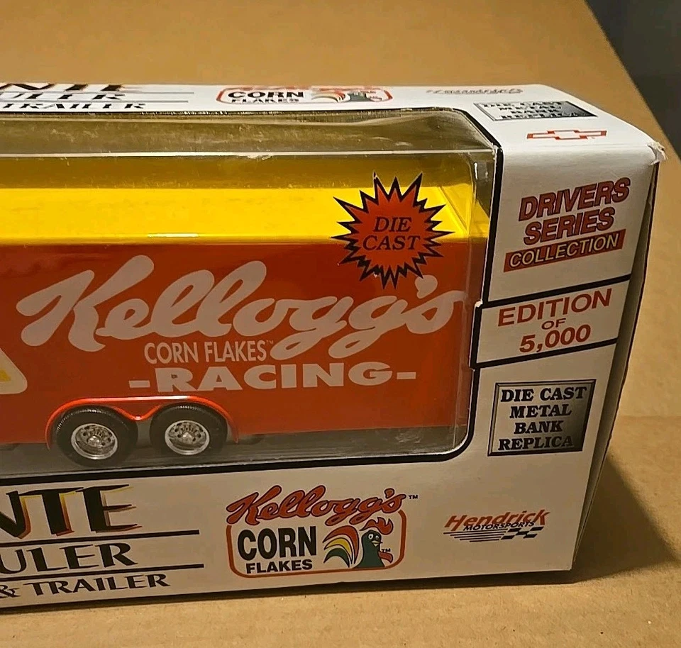 Terry Labonte #5 Diecast Bank Race Car Hauler Kellogg's 1/25 Scale Huge New NOS - Image 3 of 4