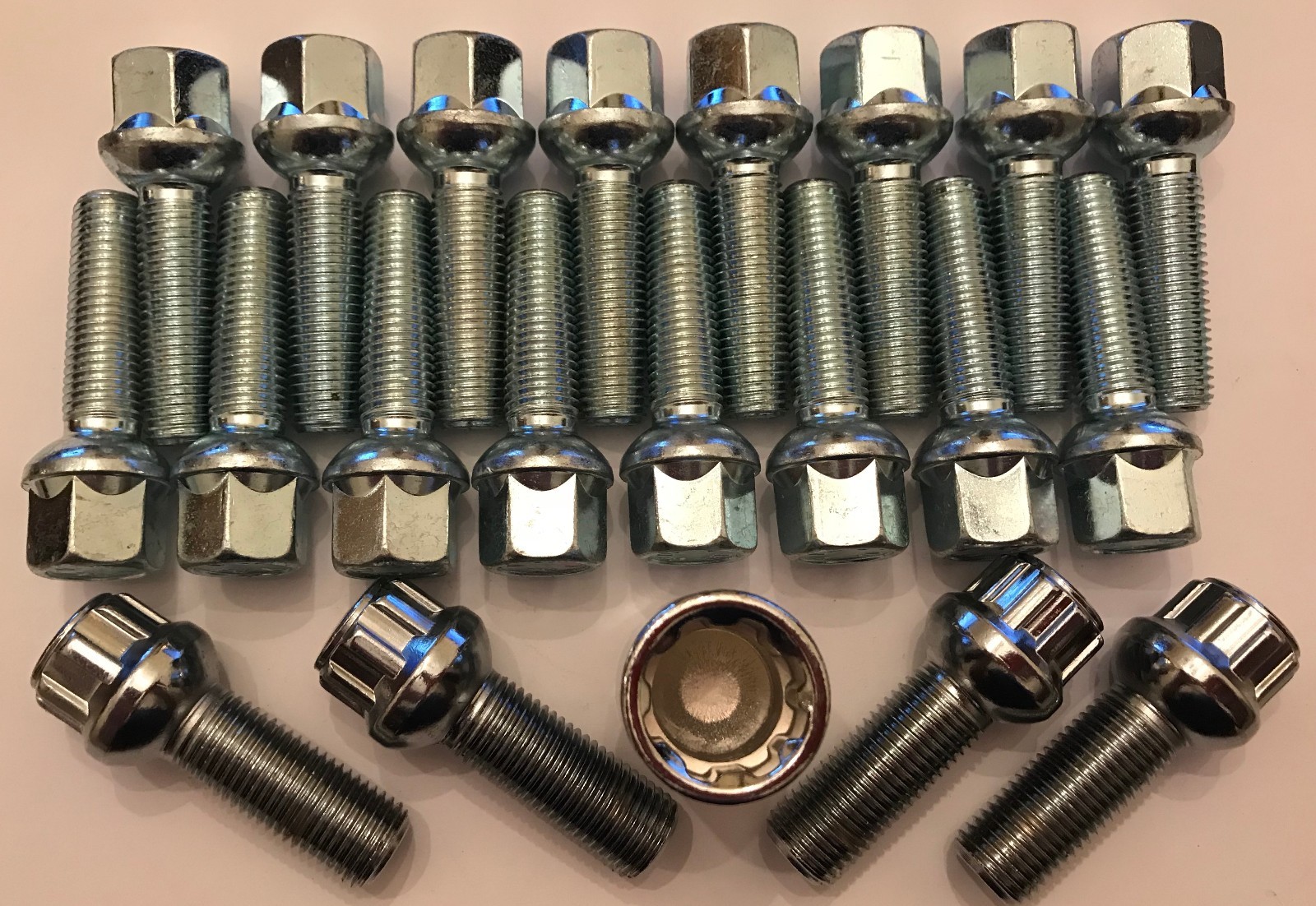 Set Of 4 Locking Alloy Wheel Bolts M14 X 1.5 Ball Seat Black 45mm