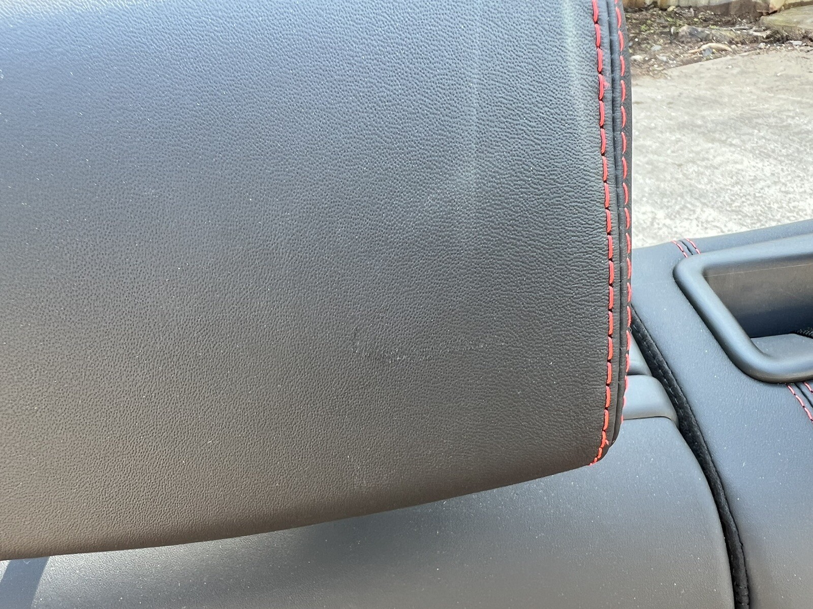 2019 2020 2021 2022 2023 2024 Lamborghini Urus Rear Seat Assembly Black / Red