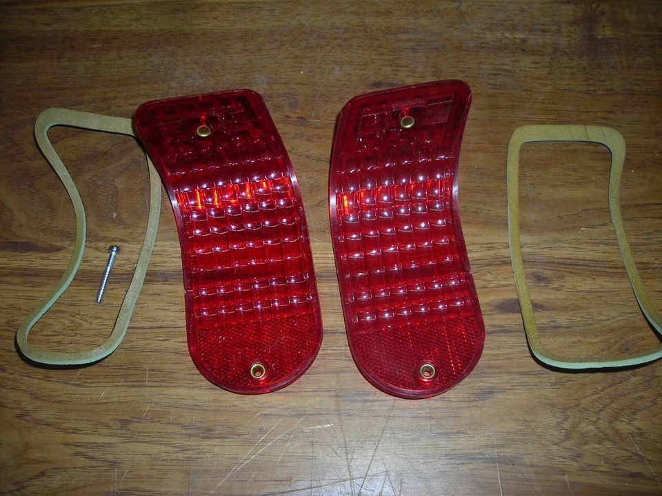 NOS 1965 AMC RAMBLER AMERICAN S/W L & R Taillamp Lenses 4482350 4482351 65 Foto 3 de 3