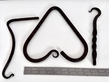 Wrought Iron Dinner Bell w/Hanger & Striker, 10” Heart Shaped USA