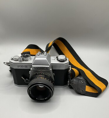 Yashica FX-2 Body Gehäuse SLR Kamera Spiegelreflexkamera + 50mm Objektiv