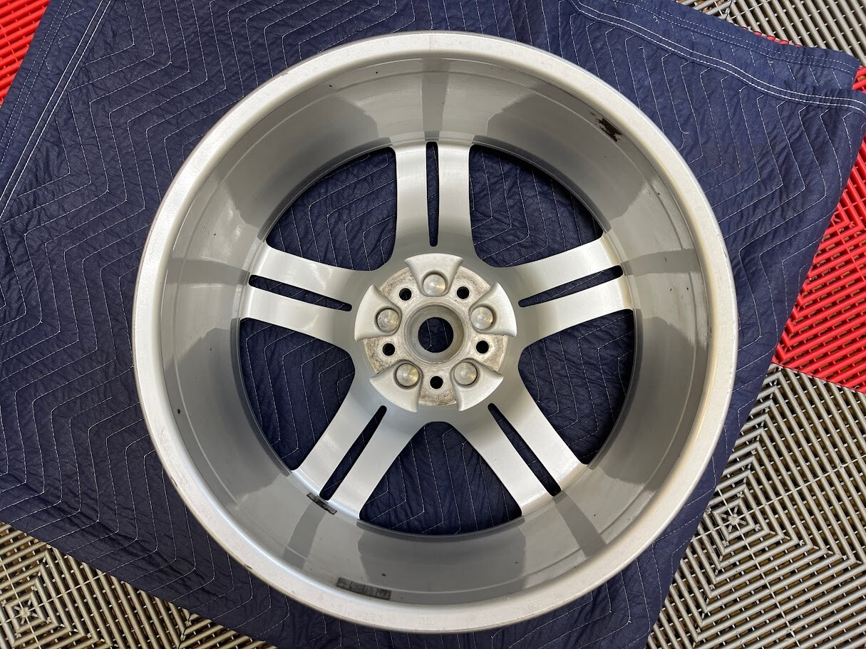 Single OEM Original 20" Ferrari Portofino Front Wheel Rim Silver 336552 Used