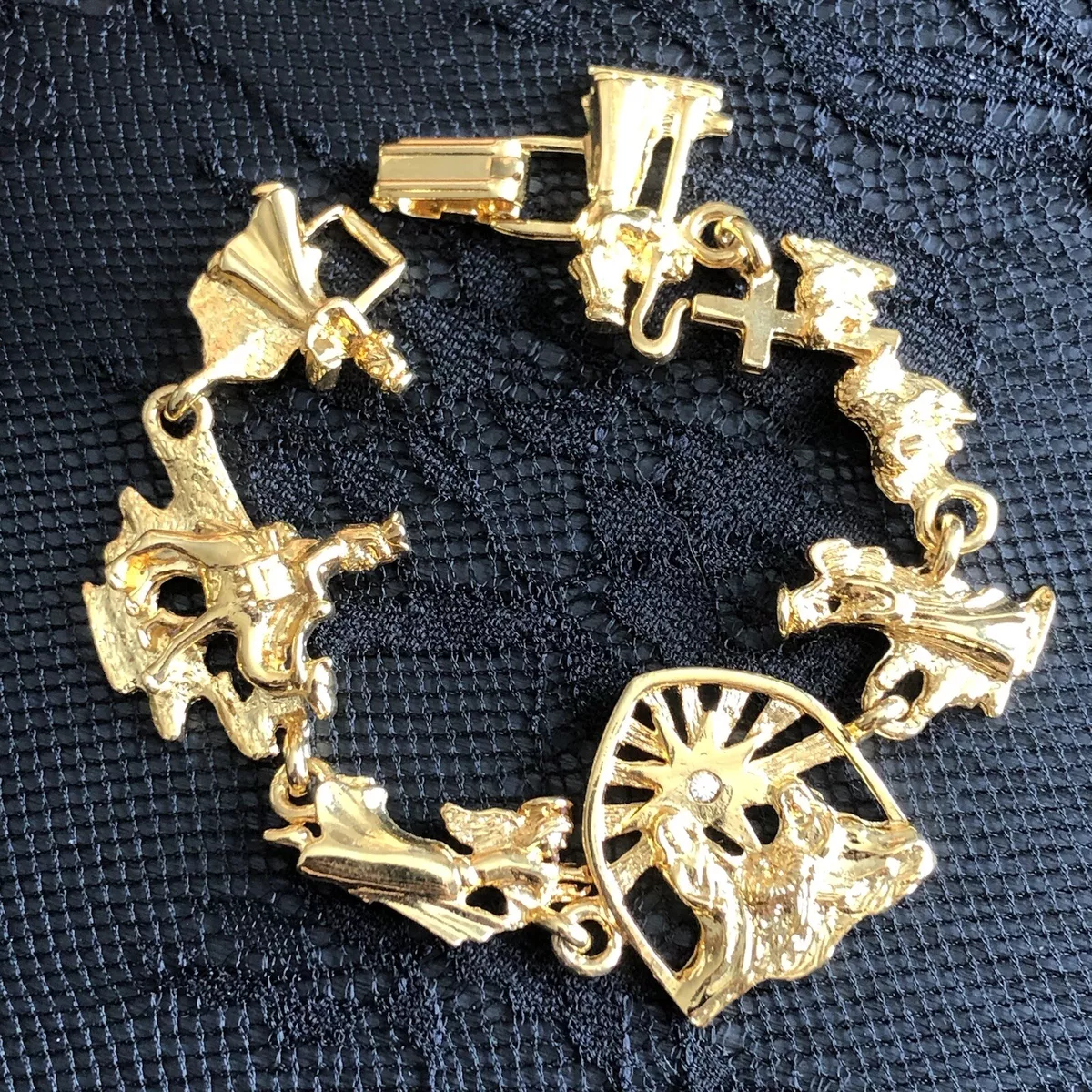 Nativity scene bracelet clearance