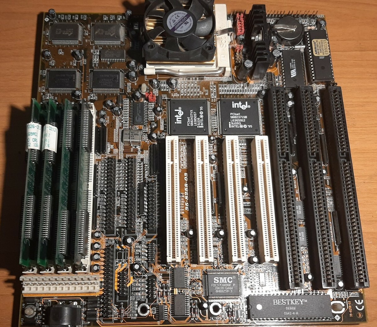PC PARTNER 430VX VTECH 35-8258-03 motherboard + Pentium