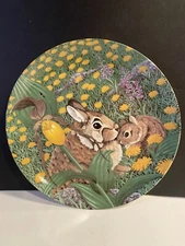 CROWNE 1990 ARTMARK Bunny Rabbit COLLECTORS PLATE by Steven Shachter #81905